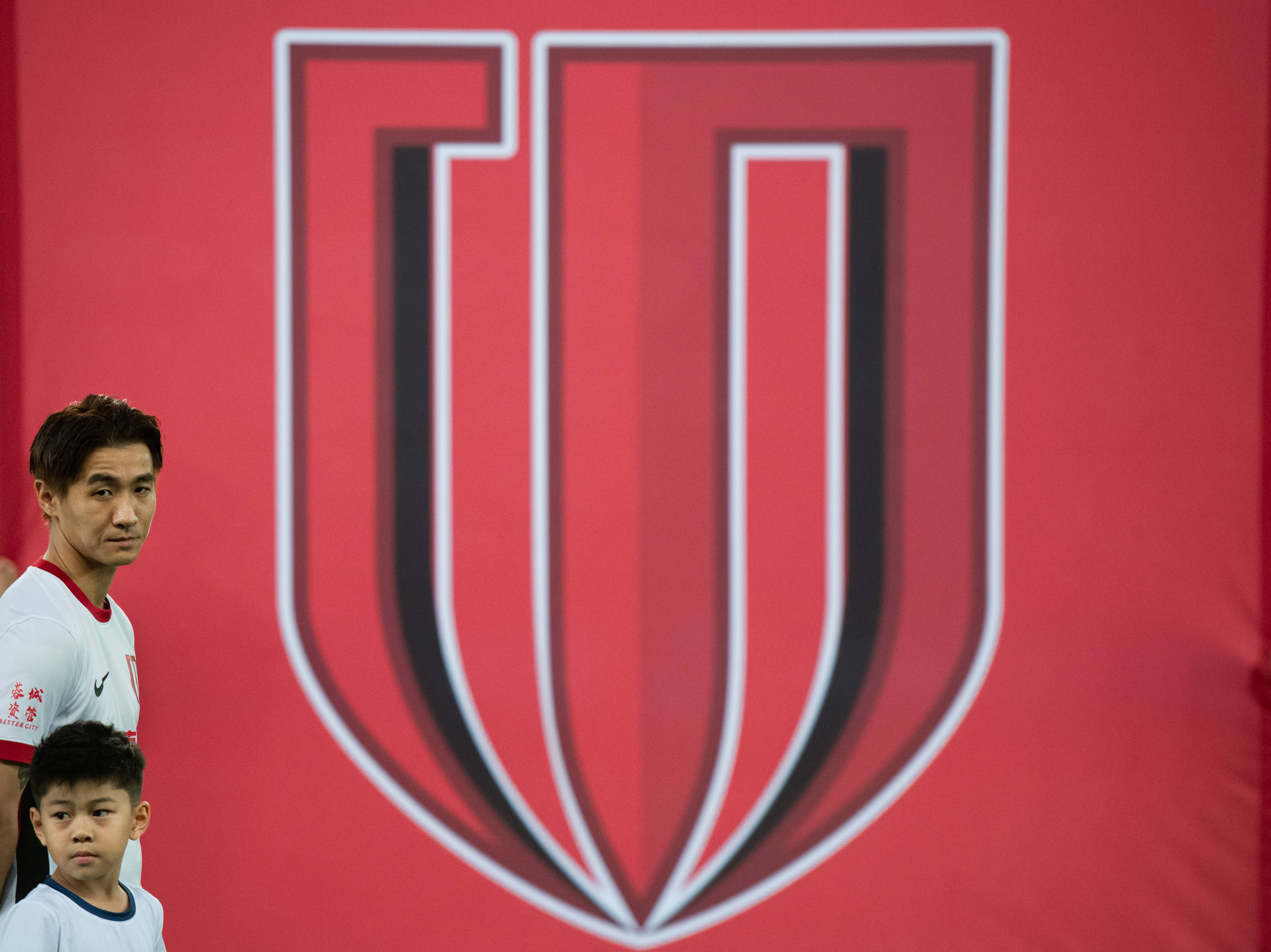 中超前瞻:京沪大战定争冠走势 韩鹏首秀泰山挑战魔鬼主场