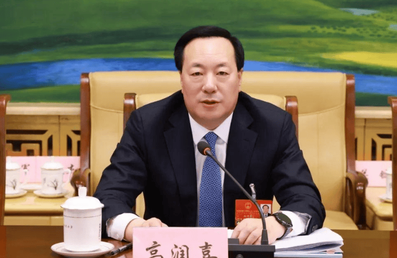 内蒙古应急厅厅长高润喜已赴内蒙古自治区总工会任职