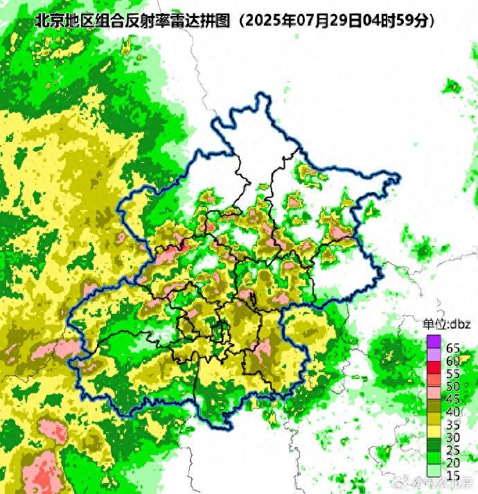 未来1小时,北京城区及北部地区对流较强,局地短时雨强大