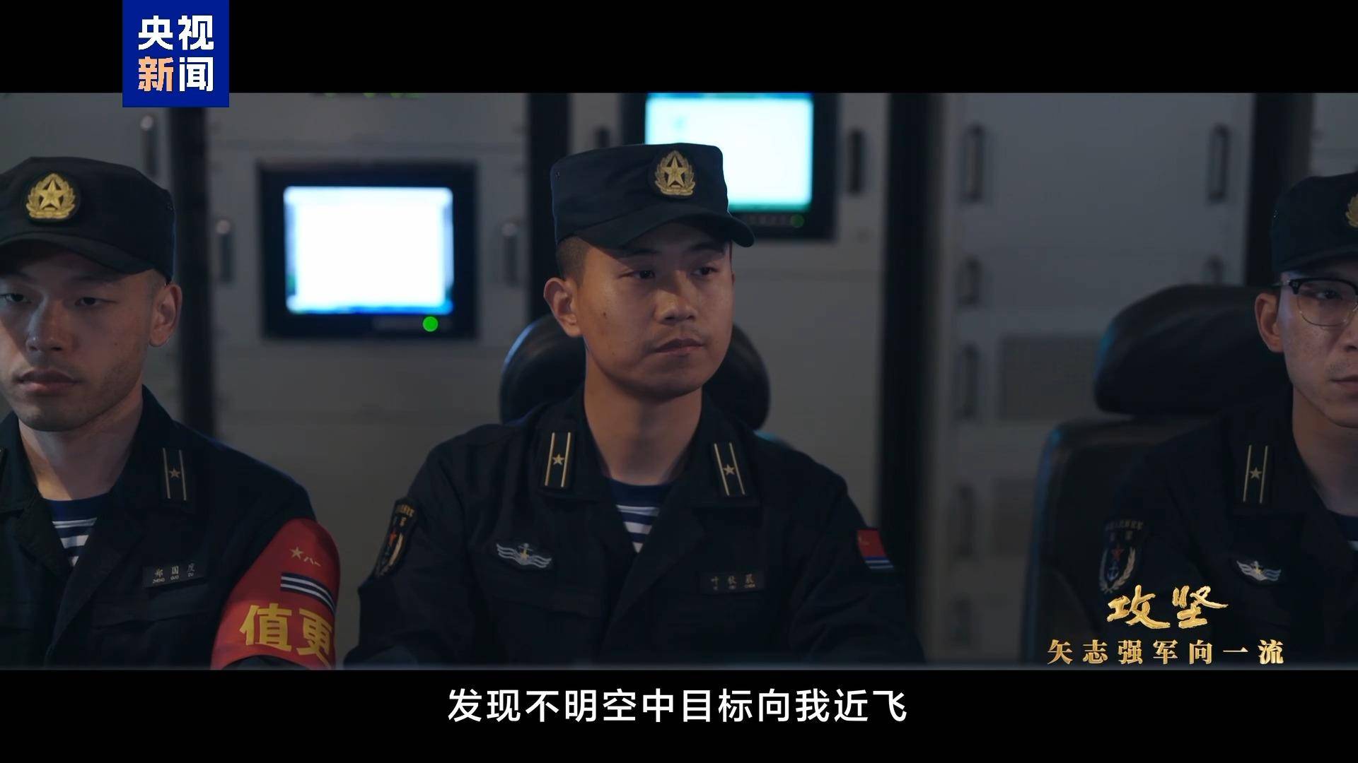 两栖部队黑暗中泛水登舰有多难?陆军夜间实战训练画面来了