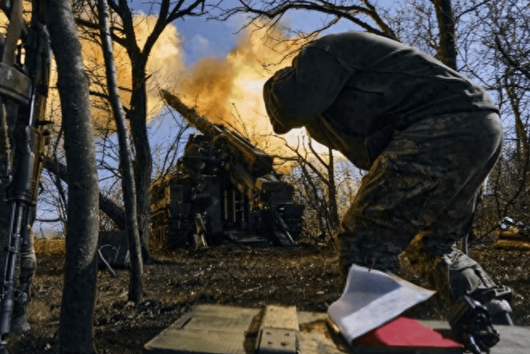 乌军逐步从红军城撤退，俄军连逮3条大鱼，普京开始为胜利布局