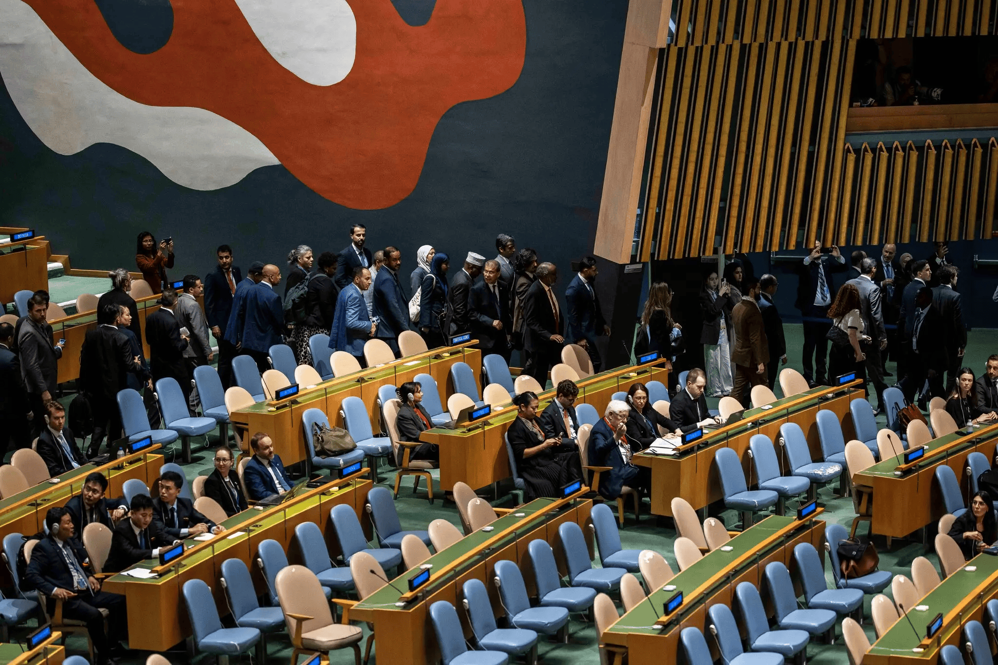 内塔尼亚胡联大演讲：挑衅世界，拉拢国内