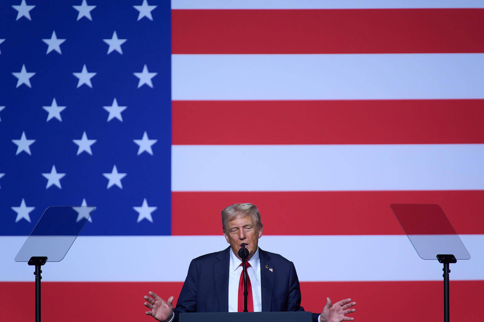 全球美军高级将领大会后，掌管美军三分之二核力量的空军上将突然申请退役