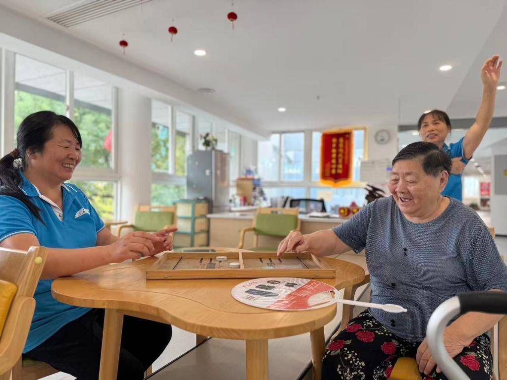 杭州99元假期“短托养老”,让子女省心、老人舒心