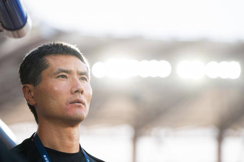 2030世界杯没戏？U22国足负越南 邵佳一现场观战面露难色