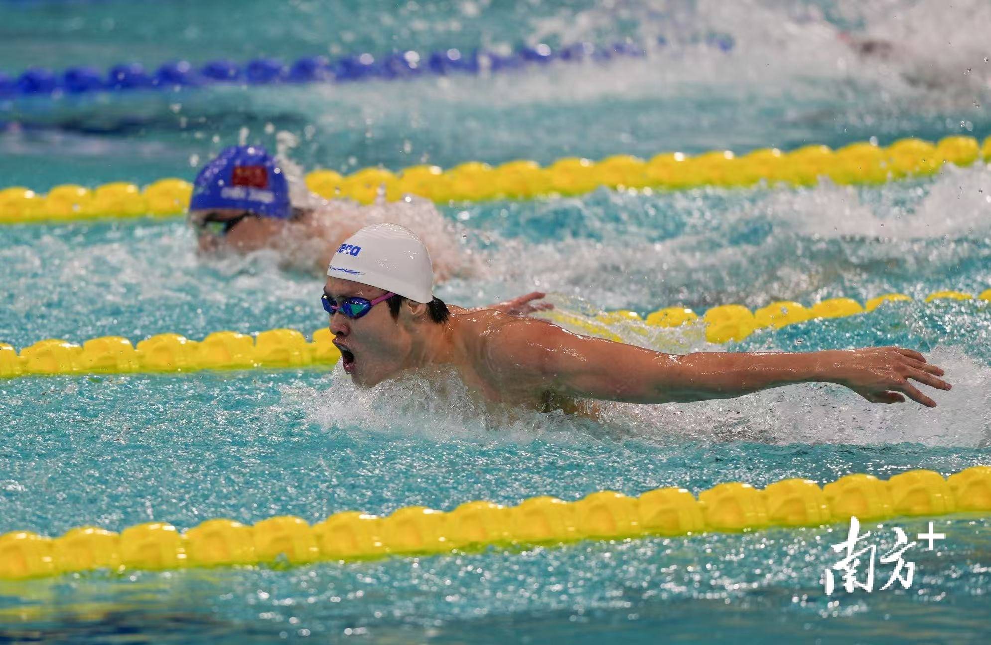 男子200米蝶泳徐放夺冠，广东队陈俊儿惜败摘铜