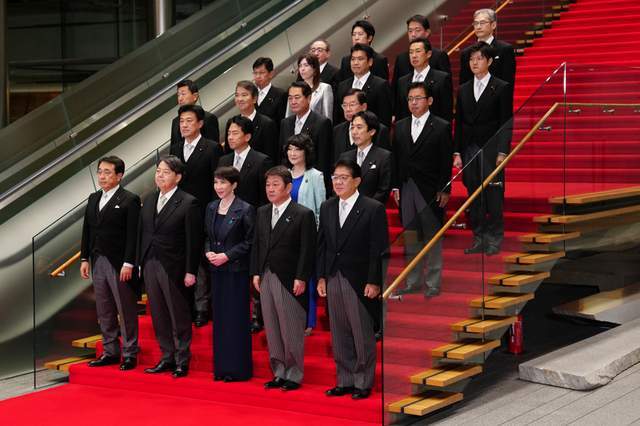 难怪高市疯狂挑衅中俄韩，为掩盖更大危机，日本就要“自爆”了